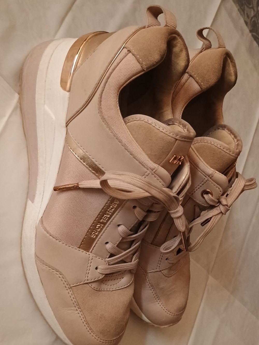 Michael Kors Women's Blush Beige Platform Sneakers with Gold Accents Size 8.5M.